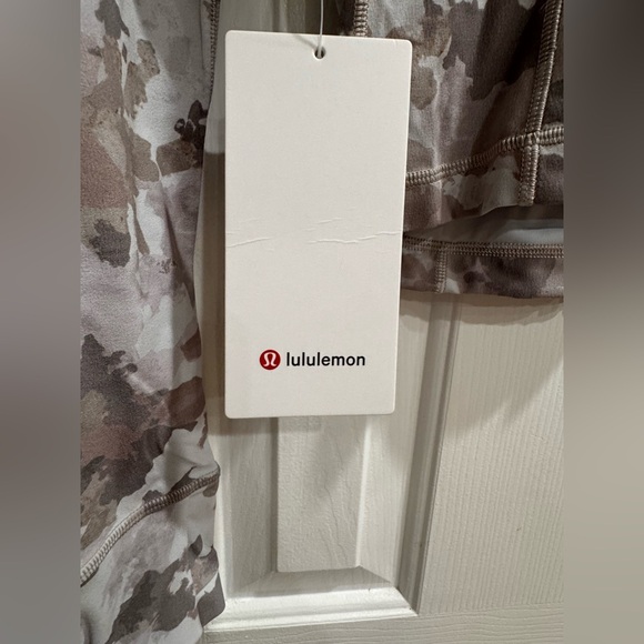 lululemon athletica Taupe Camo Zip Jacket - Picture 3 of 9